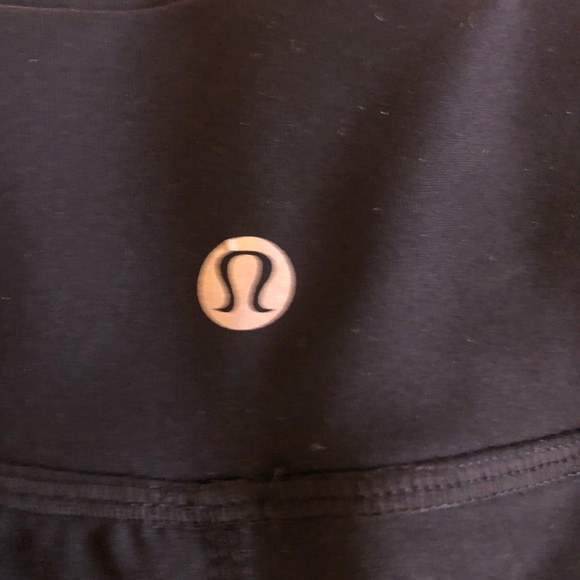 Lululemon Knee Length Yoga Pants - Picture 3 of 4